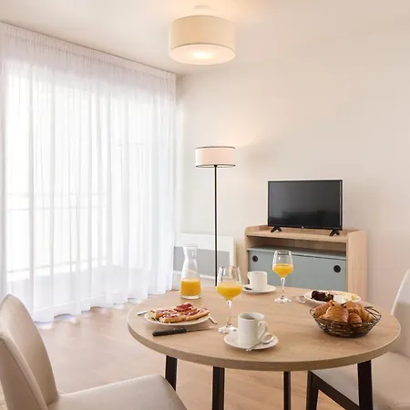 Zenitude Hotel-residences 3*