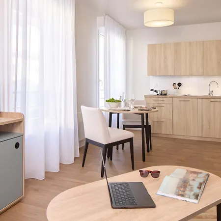 شقة فندقية Zenitude Hotel-residences شيربوغ أون كوتننتين